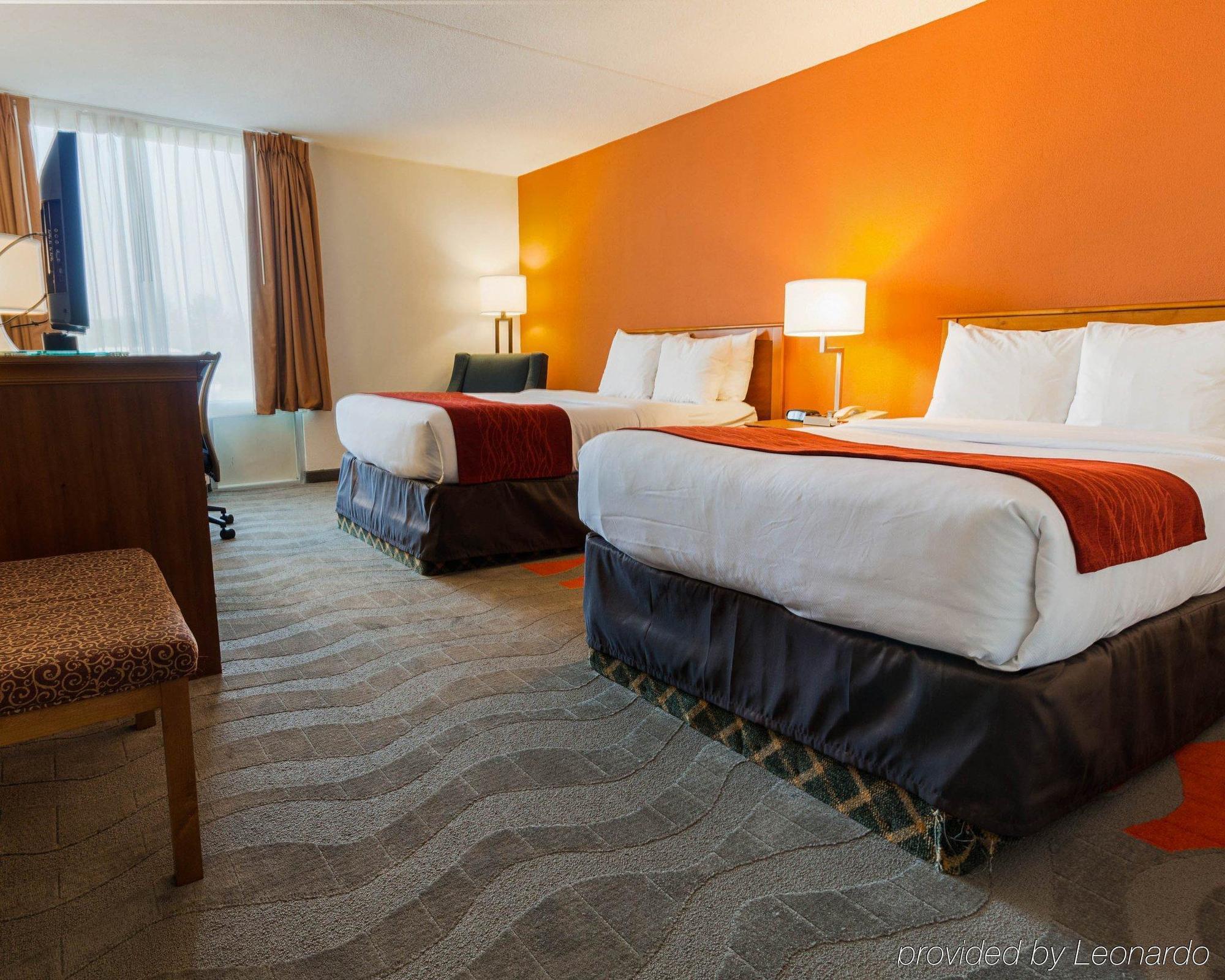 Comfort Inn & Suites Airport Сірак'юс Екстер'єр фото