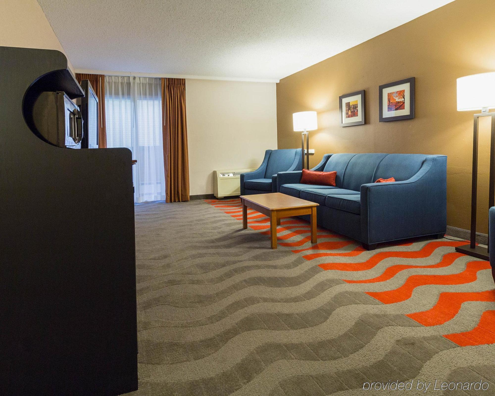 Comfort Inn & Suites Airport Сірак'юс Екстер'єр фото