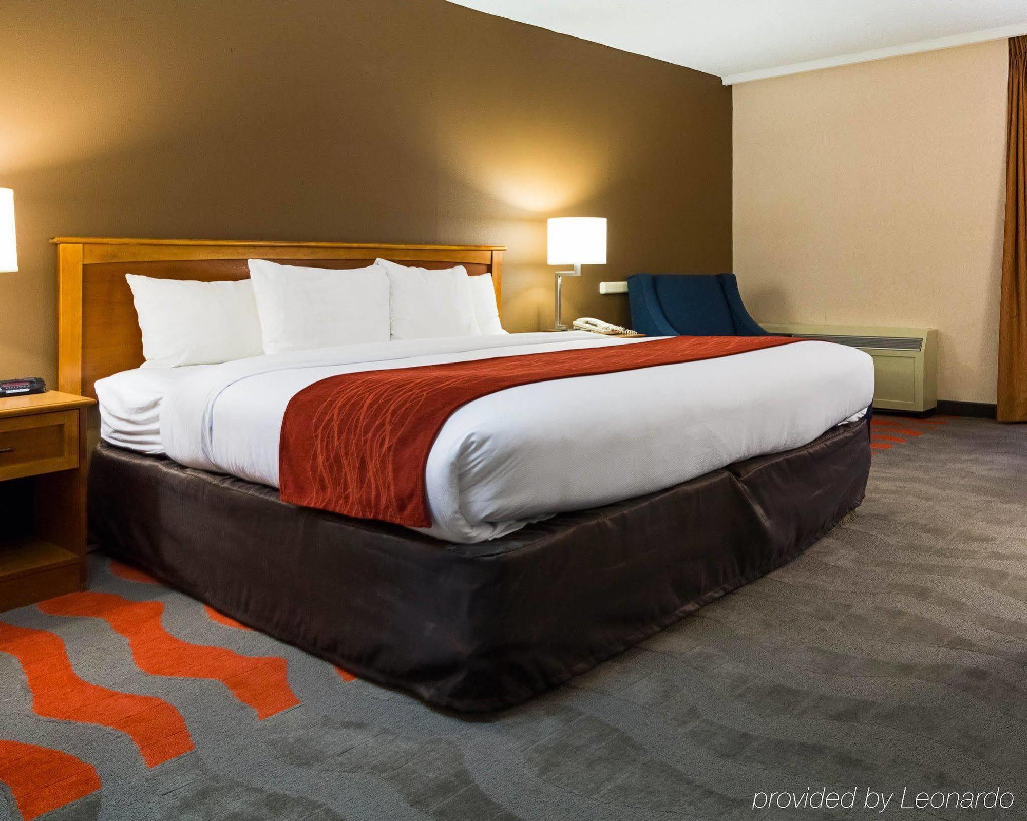 Comfort Inn & Suites Airport Сірак'юс Екстер'єр фото